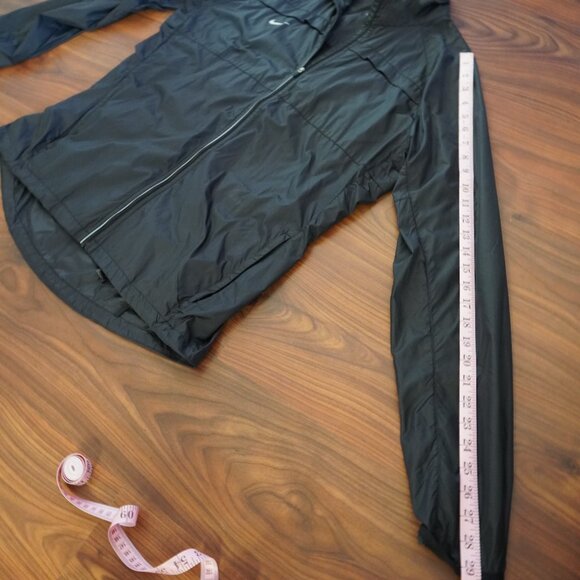 Nike Windbreaker XL - Picture 10 of 10
